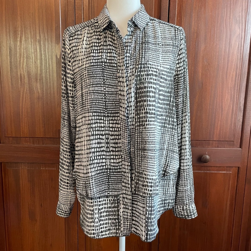 Calvin Klein Blouse w layers